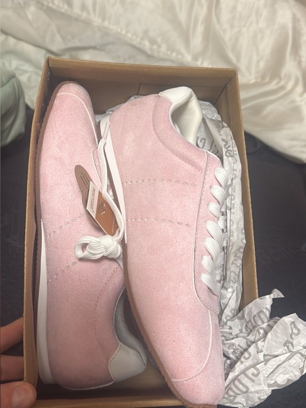 Women’s Pink Suede Casual Sneakers project cloud size 7